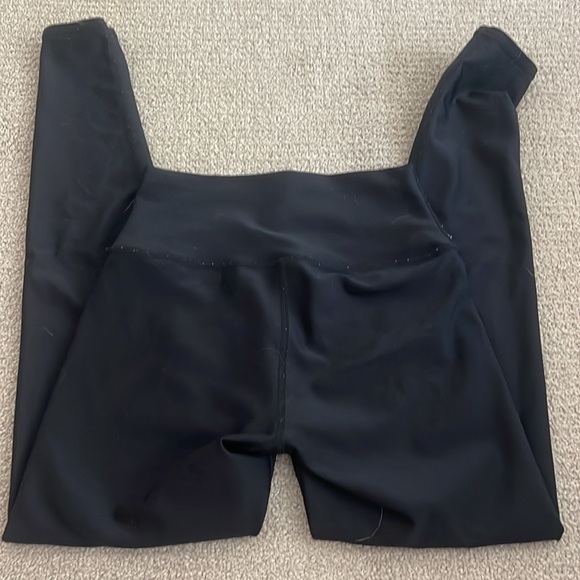 Alo Air Lift leggings - Picture 2 of 4